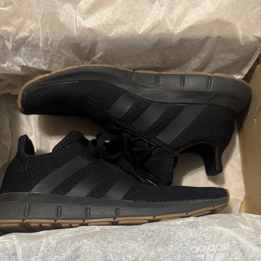 Adidas Kids Swift Run 1.0 size 2 - Picture 5 of 5